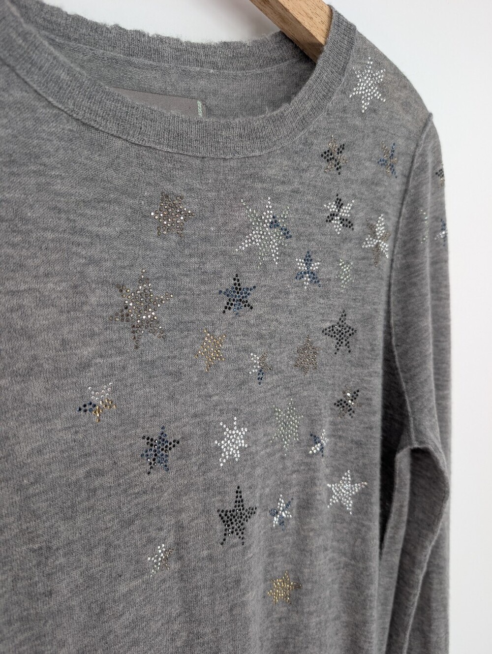 Zadig & Voltaire 100% Cashmere Miss Star Embellished Sweater Gray Large - Picture 4 of 10